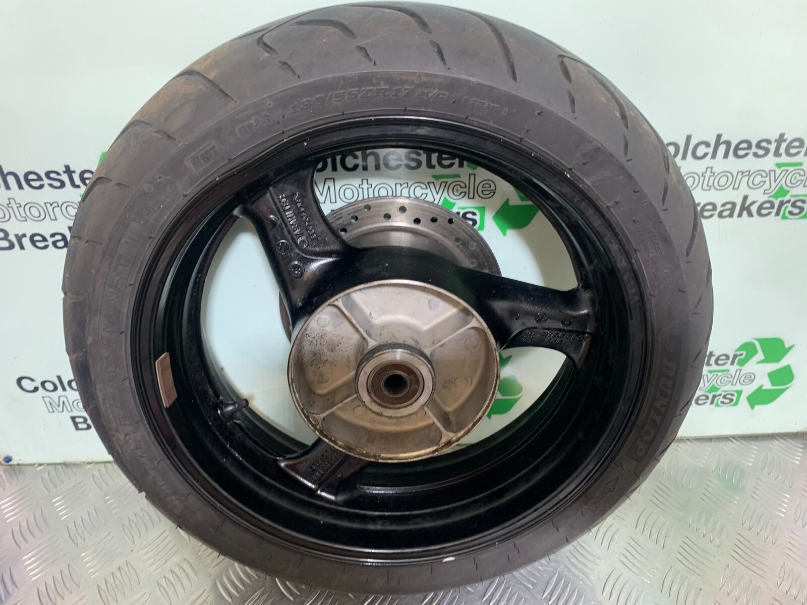 HONDA CBR1100 BLACKBIRD REAR WHEEL  YEAR 1996-1998 (CMB1017)
