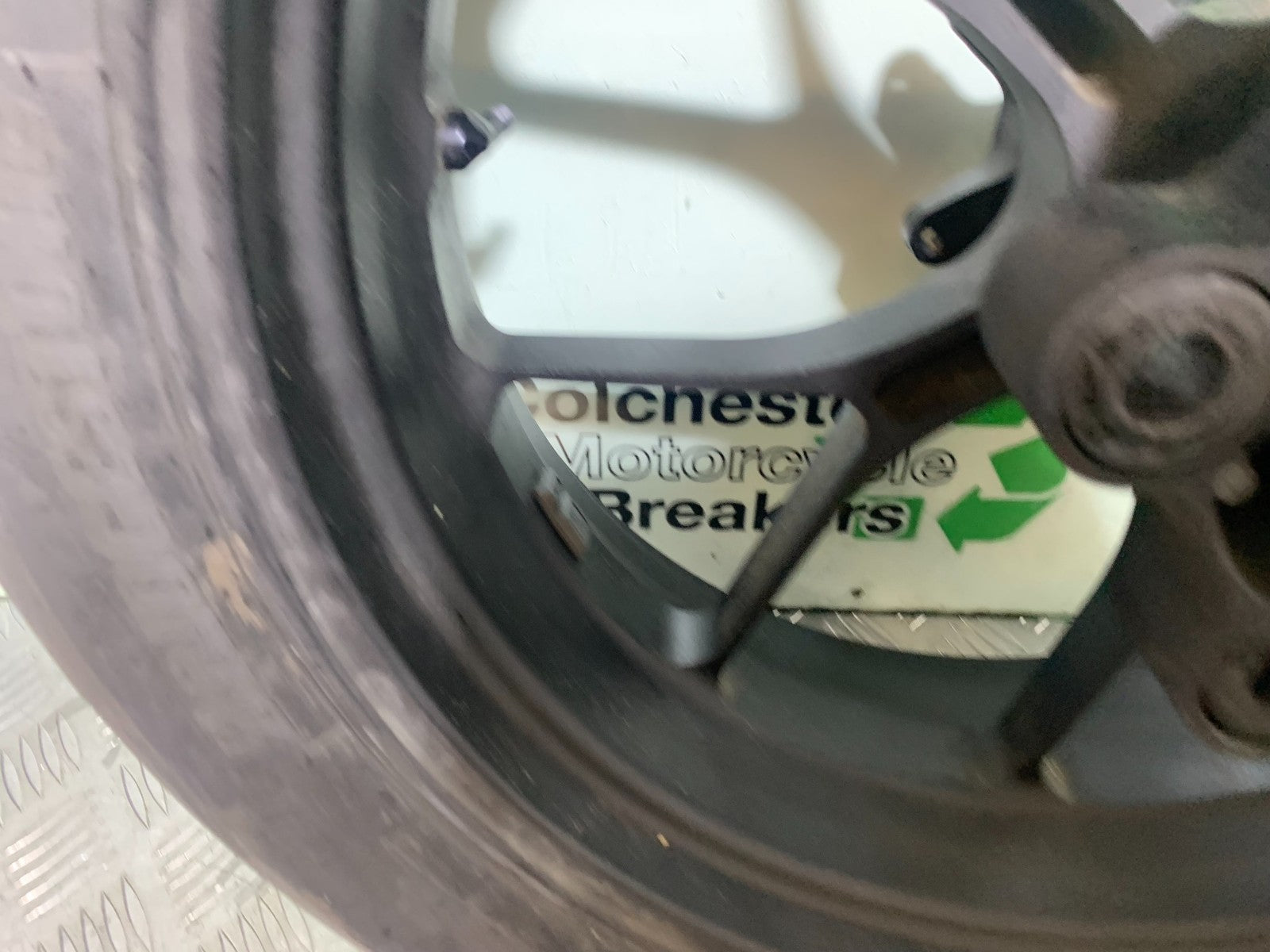 APRILIA RSV4 FACTORY REAR WHEEL  YEAR 2009-2012 (CMB1224)