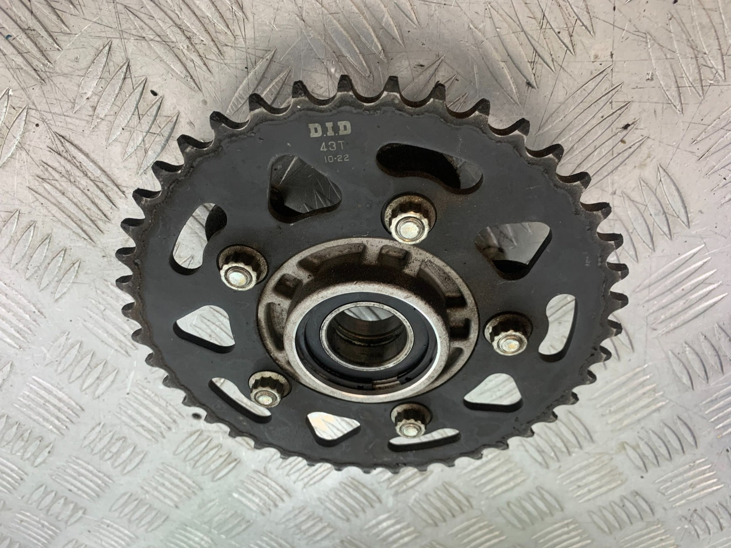 DUCATI 937 MONSTER SPROCKET CARRIER  YEAR 2021-2024 (CMB1270)