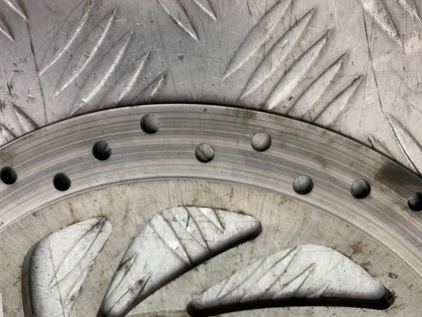 KTM DUKE 125 FRONT BRAKE DISC  YEAR 2012-2016 (CMB1317)