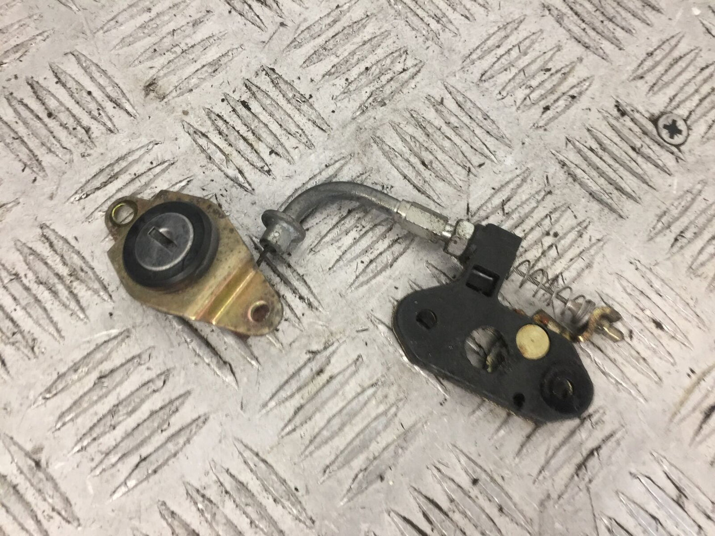 DUCATI MONSTER S4 916 ECU LOCKS KEYS  YEAR 2001 STOCK (755)