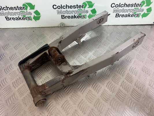 KAWASAKI Z750 ZR750 ZR-7S SWINGARM YEAR 1999-05 (CMB1135)