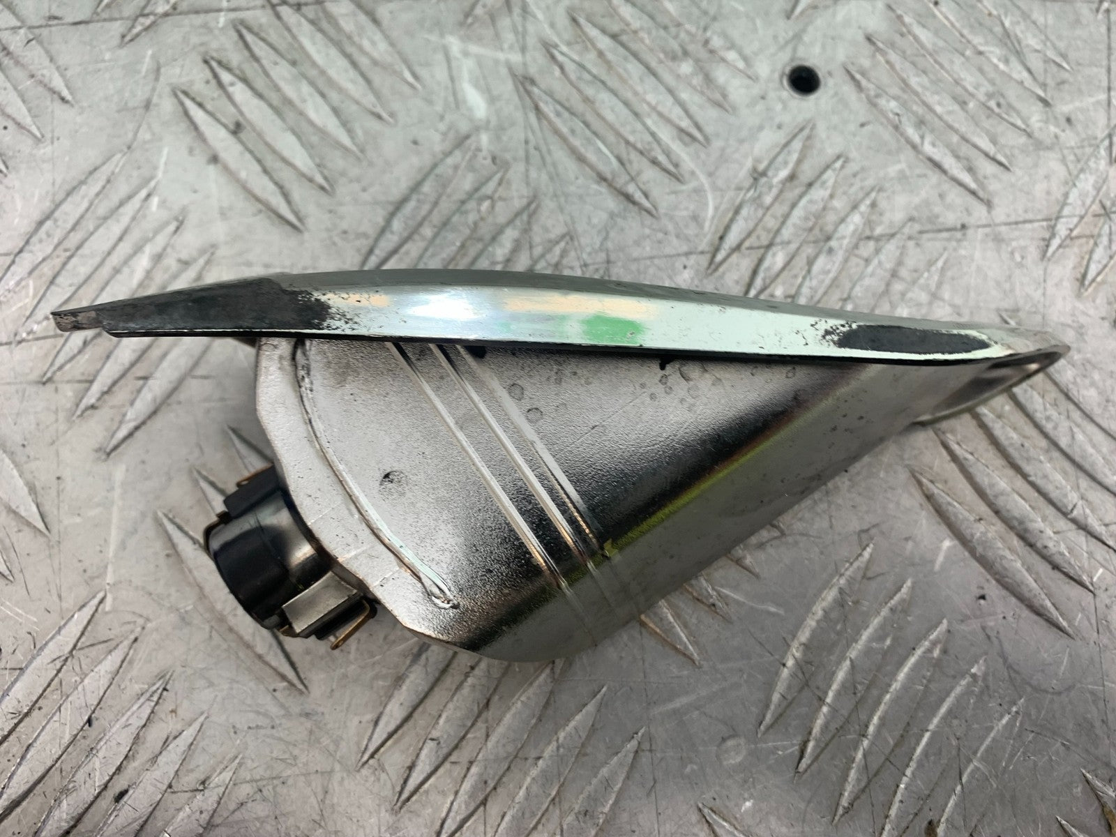 APRILIA RSV1000 R FACTORY MILLE LEFT REAR INDICATOR  2004-09 (CMB1203)