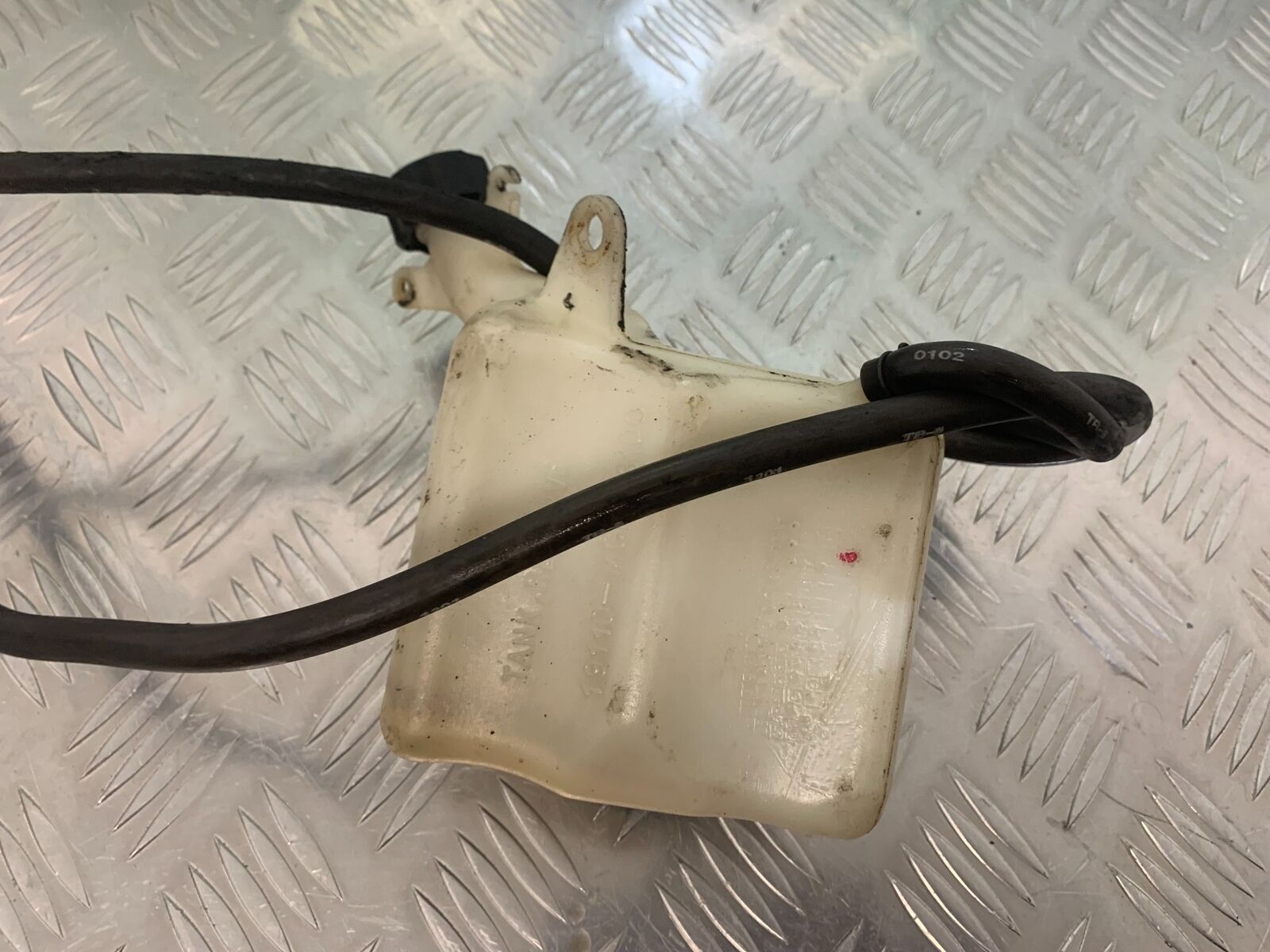 HONDA XL650 V TRANSALP COOLANT BOTTLE YEAR 2001-2006 (STOCK 975)