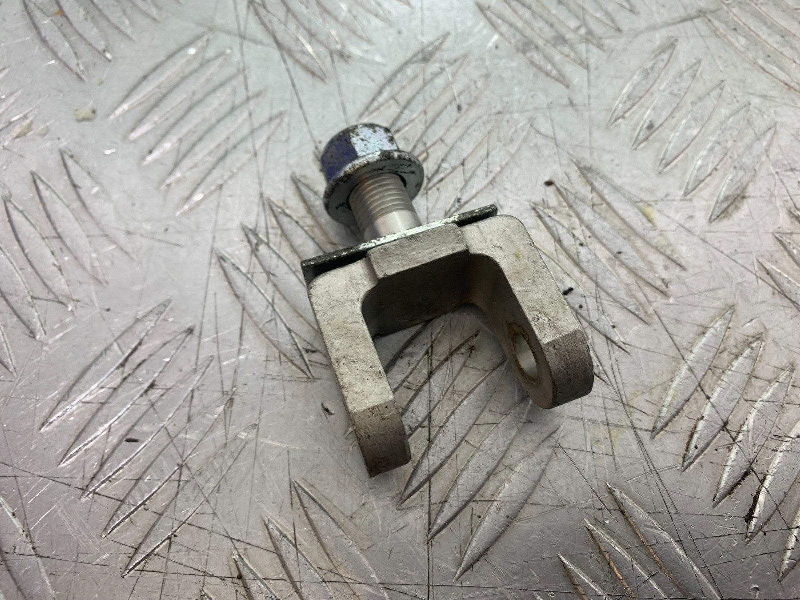 YAMAHA YZF R1 4C8 REAR SHOCK MOUNT  YEAR 2007-2008 (CMB1237)