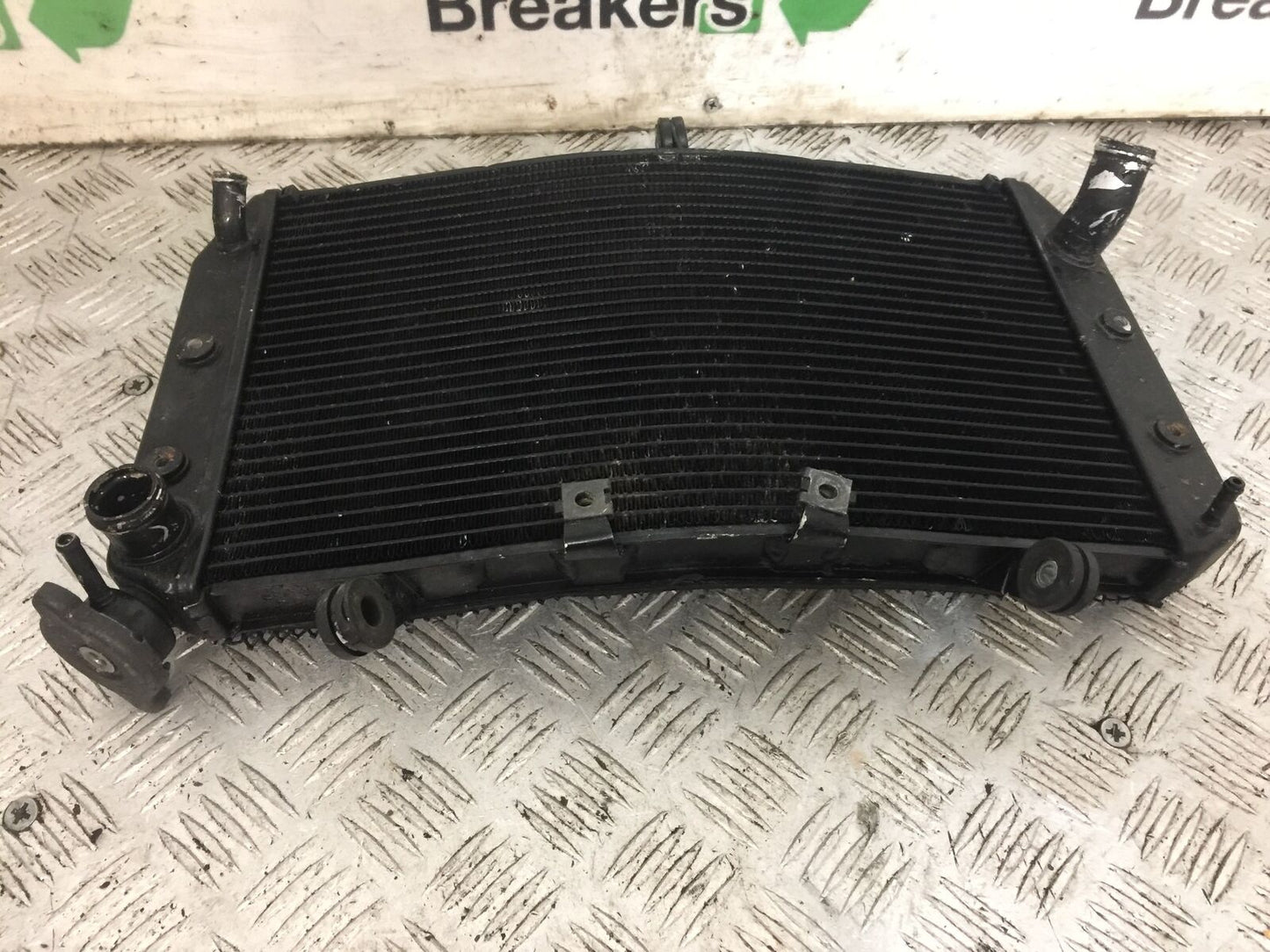 YAMAHA FZ1-N RADIATOR   YEAR 2006-2012  (STOCK 787)