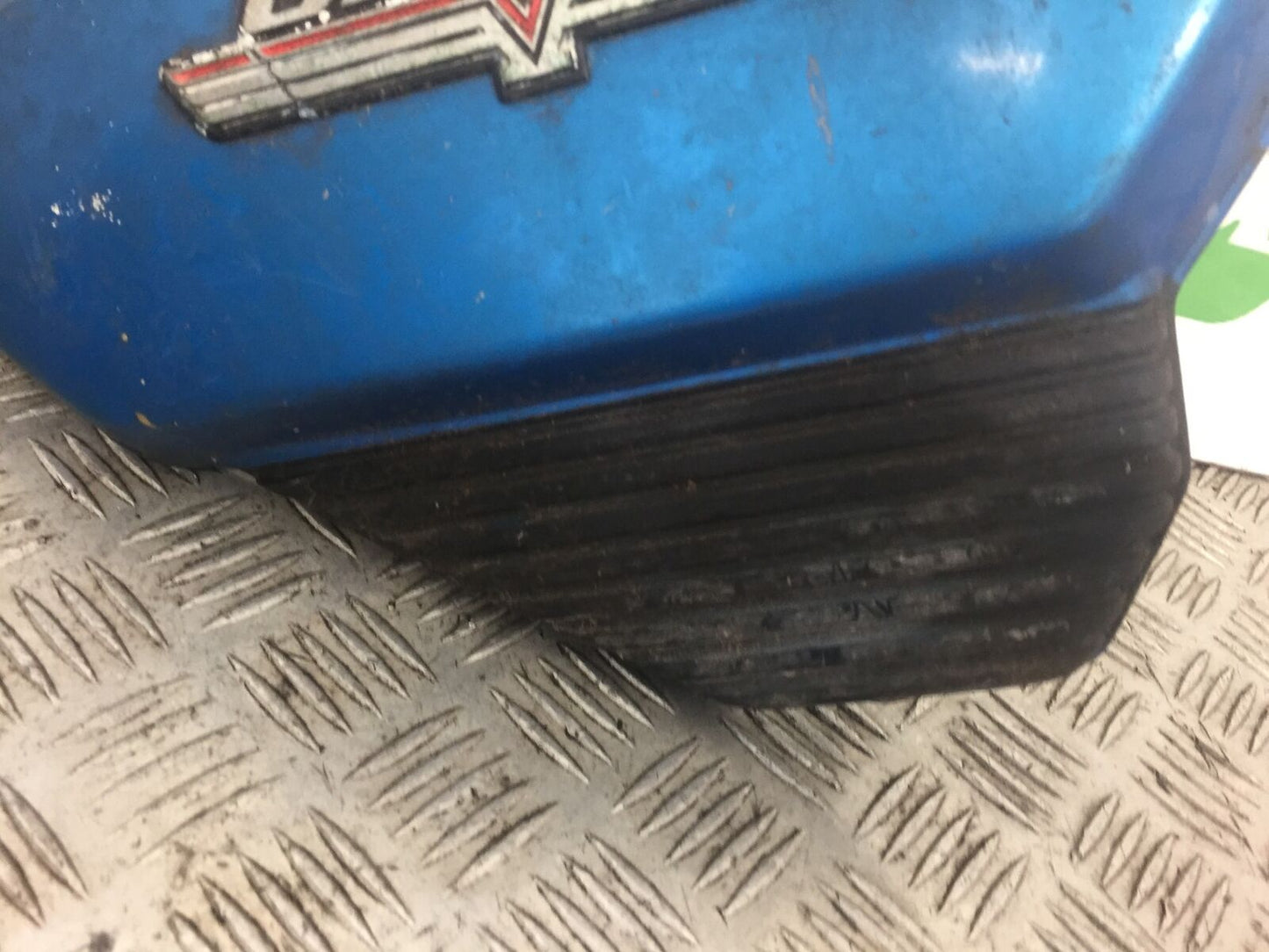 HONDA CX500 CX 500 RIGHT SEAT PANEL YEAR 1980