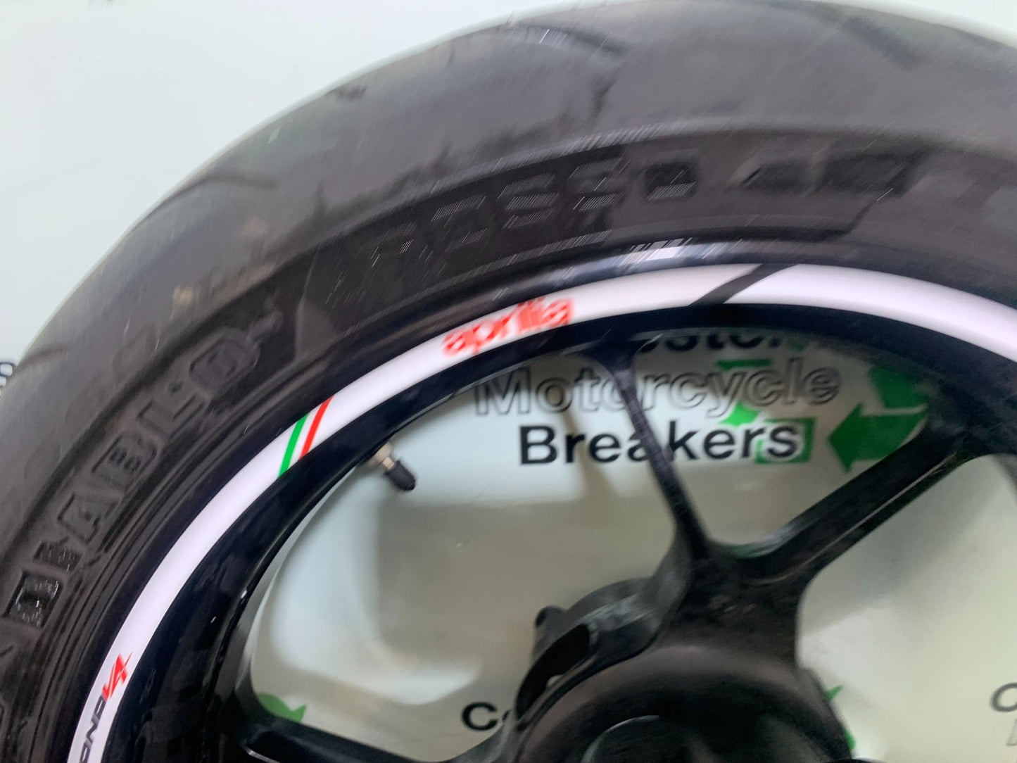 APRILIA TUONO 1000 V4 REAR WHEEL  YEAR 2013-2014 (CMB1239)