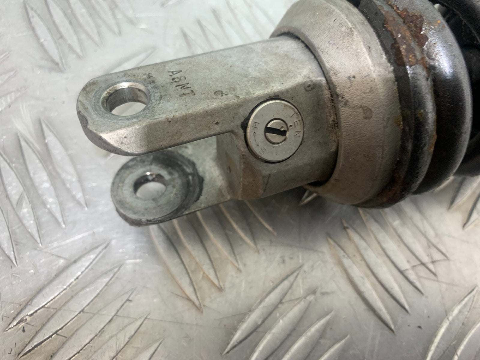 SUZUKI GSF650 GSF 650 REAR SHOCK   YEAR 2007-2009  (CMB1161)
