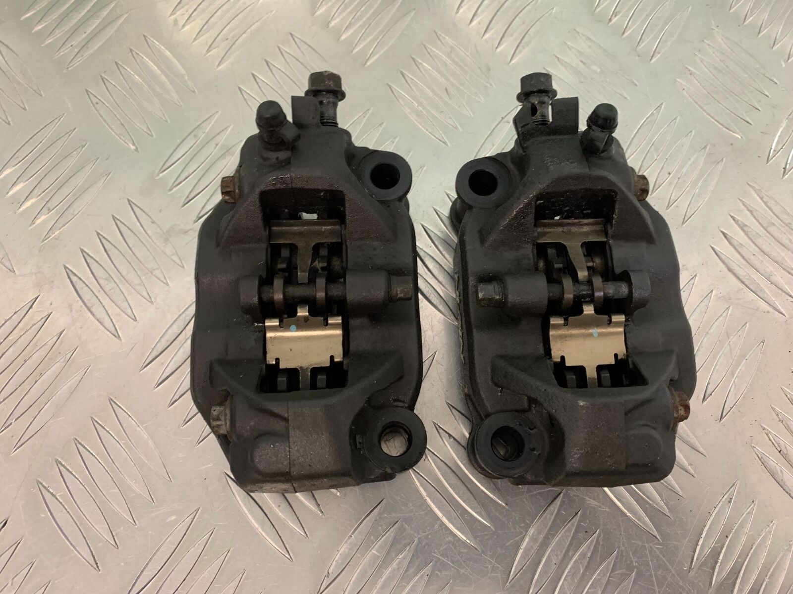 HONDA CB500 F CB500F FRONT BRAKE CALIPERS   YEAR 2022 (STOCK 951)