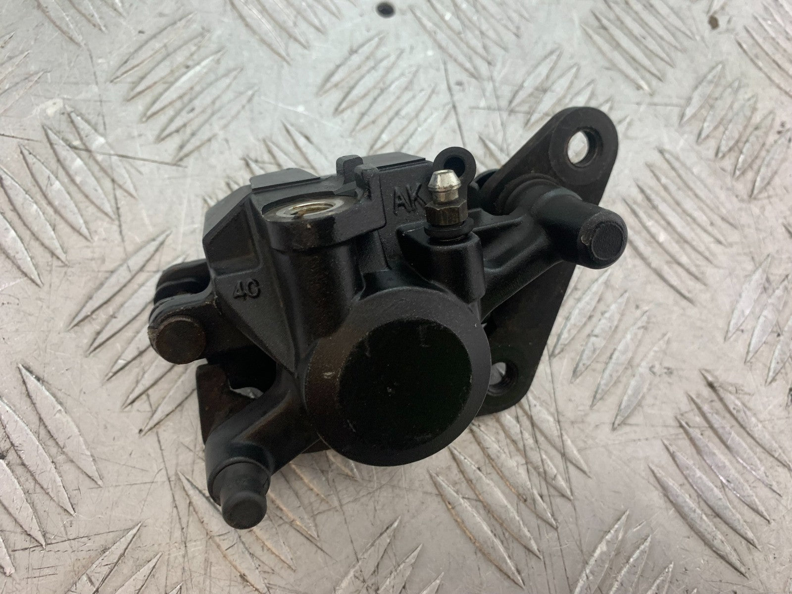 YAMAHA YS125 YS 125 FRONT BRAKE CALIPER  YEAR 2017-2021 (CMB1321)