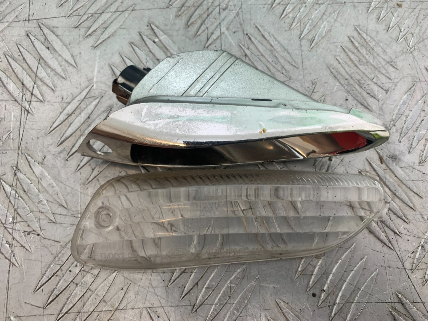APRILIA RSV1000 R FACTORY MILLE LEFT REAR INDICATOR  2004-09 (CMB1203)