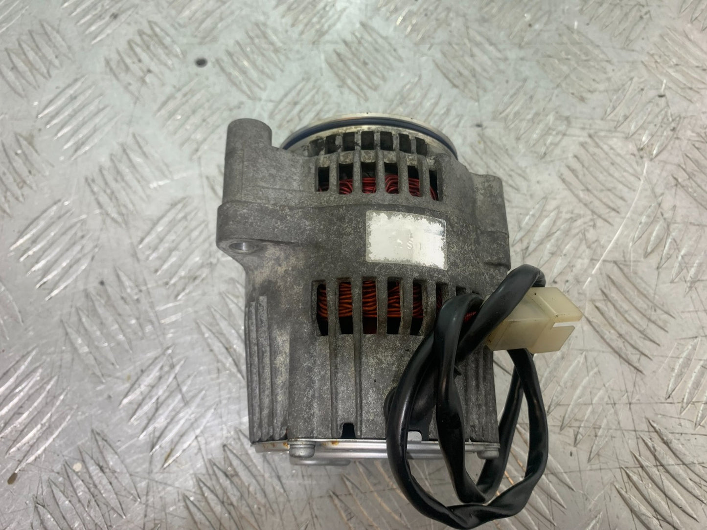 YAMAHA XJ900 XJ 900 DIVERSION ALTERNATOR  YEAR 1994-2002(CMB1292)