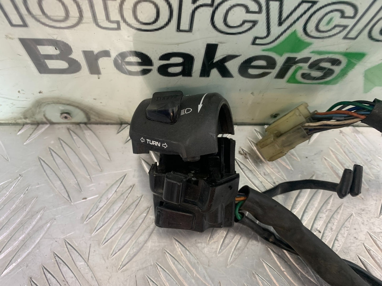 HONDA CBR600 CBR 600 FX FY LEFT SWITCH GEAR  YEAR 1999-2000 (CMB1287)