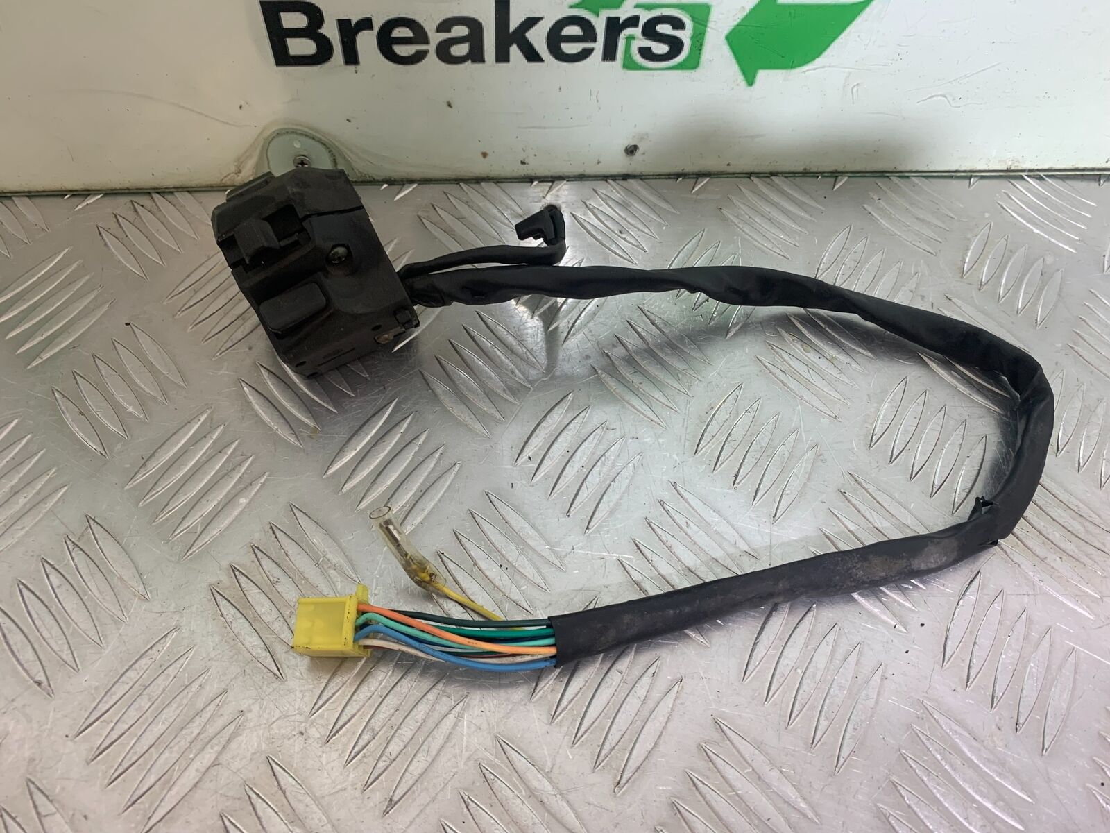 HERALD CLASSIC 125 LEFT SWITCH GEAR  YEAR 2014 (CMB1058)