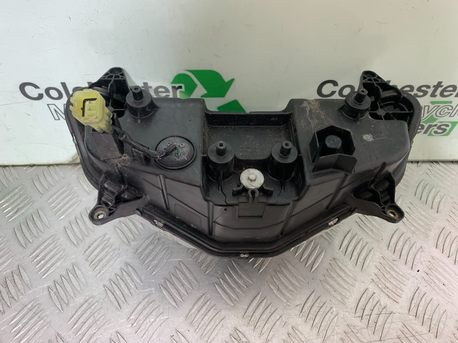YAMAHA YZF-R125 YZF 125 HEADLIGHT  YEAR 2019-2022 (CMB1263)