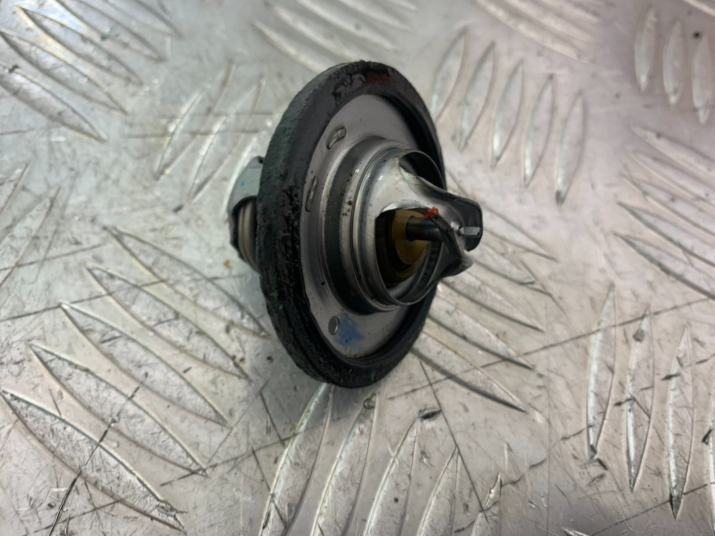 TRIUMPH 675 STREET TRIPLE R THERMOSTAT   YEAR 2012 (CMB1221)