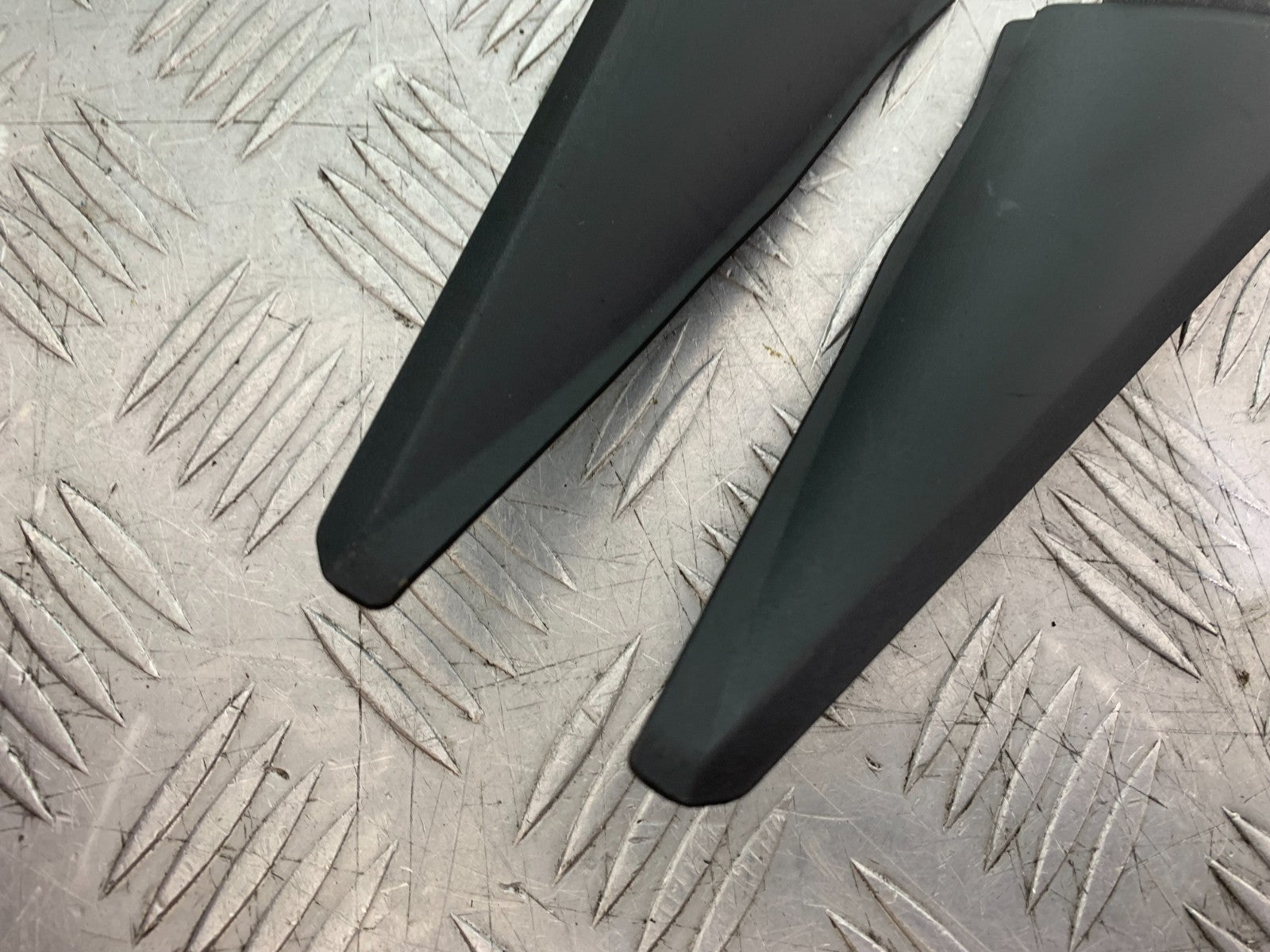 HONDA CBR1000 RR INFILLS PANELS  YEAR  2008-2011 (CMB1330)