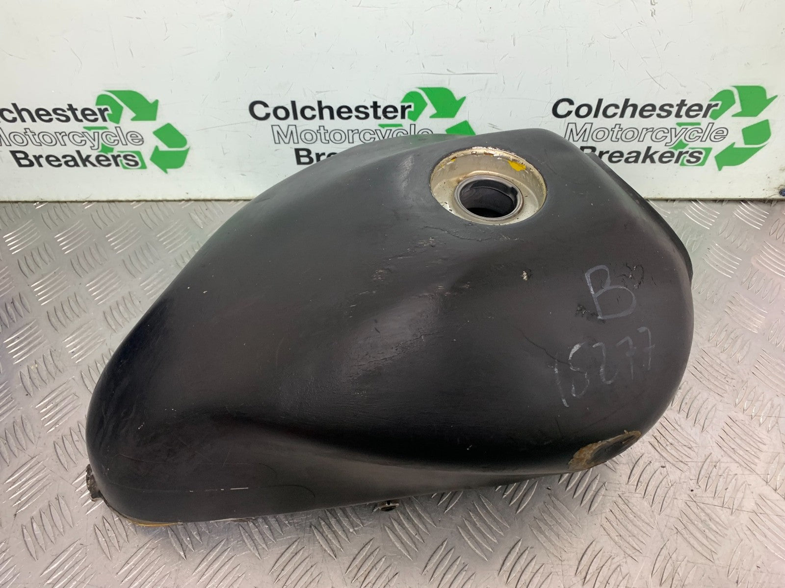 HONDA CB600 CB 600 HORNET PETROL TANK   YEAR 1998-2002 (CMB1297)