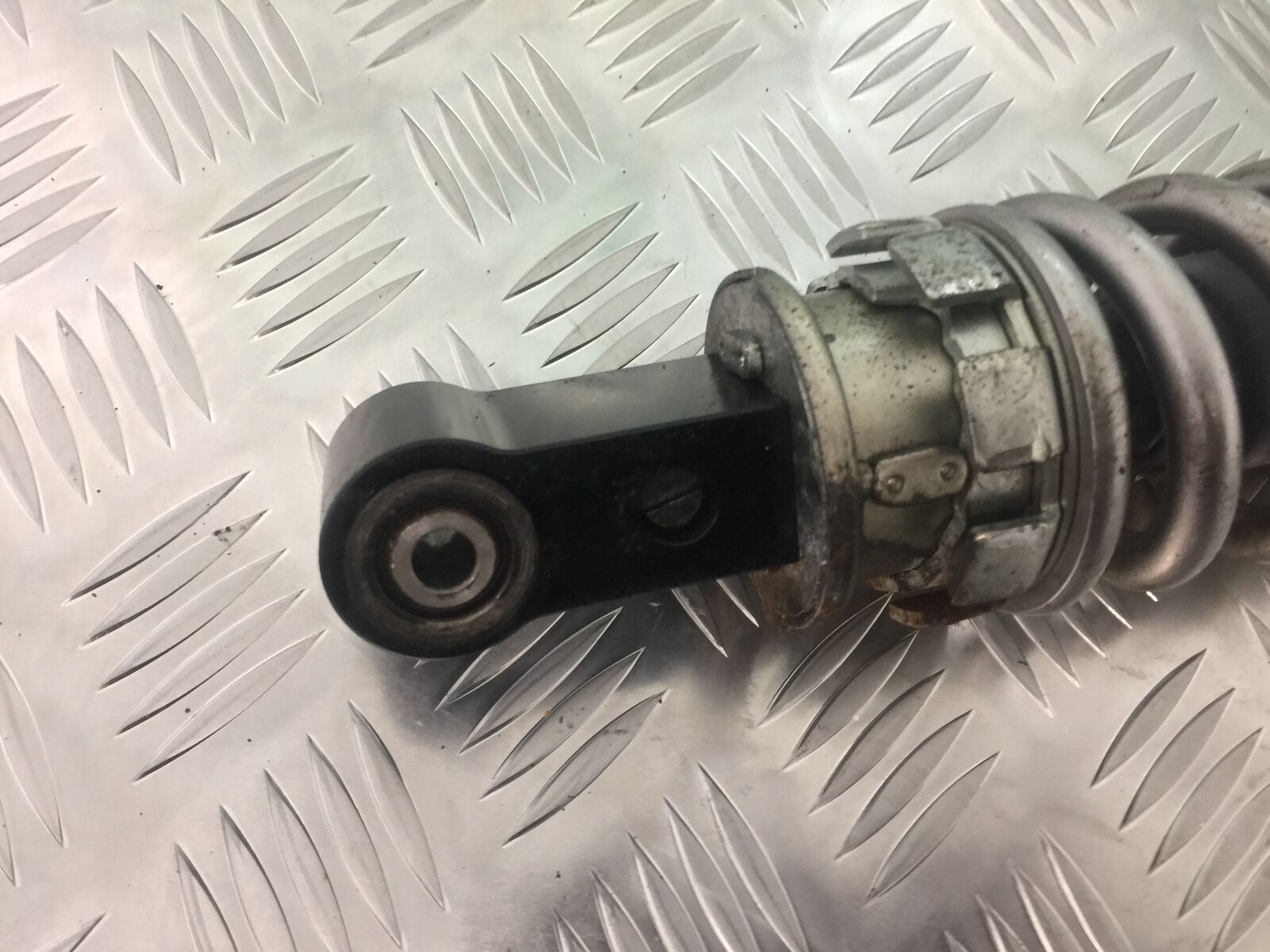 KAWASAKI Z1000 SX REAR SHOCK YEAR 2011-13 (STOCK 911)