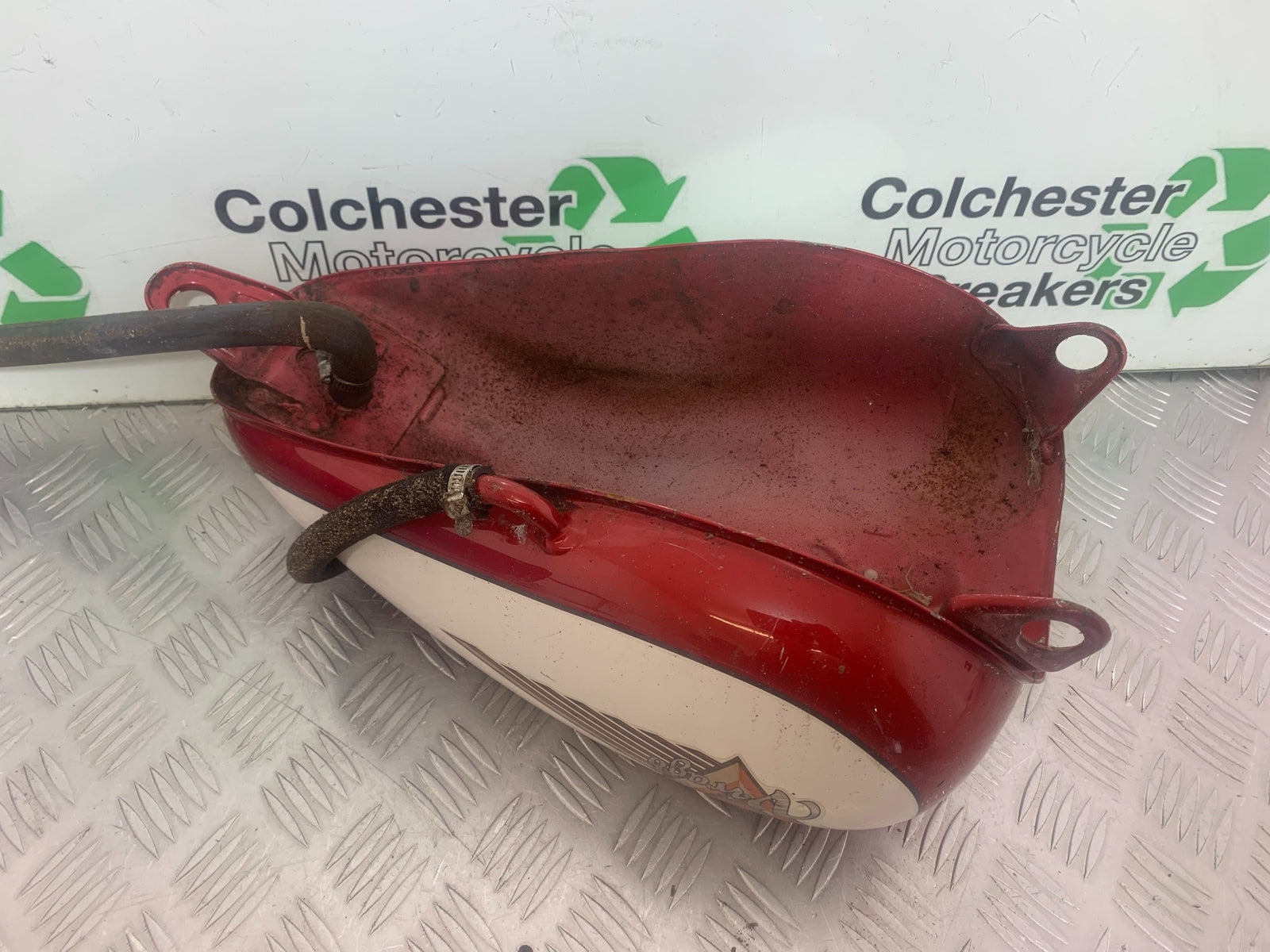 YAMAHA XV535 XV 535 VIRAGO PETROL TANK YEAR 1994-02 (CMB1139)