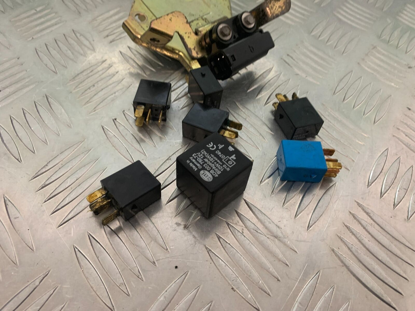 TRIUMPH 1050 SPRINT GT RELAYS YEAR 2010-2014 (STOCK 979)