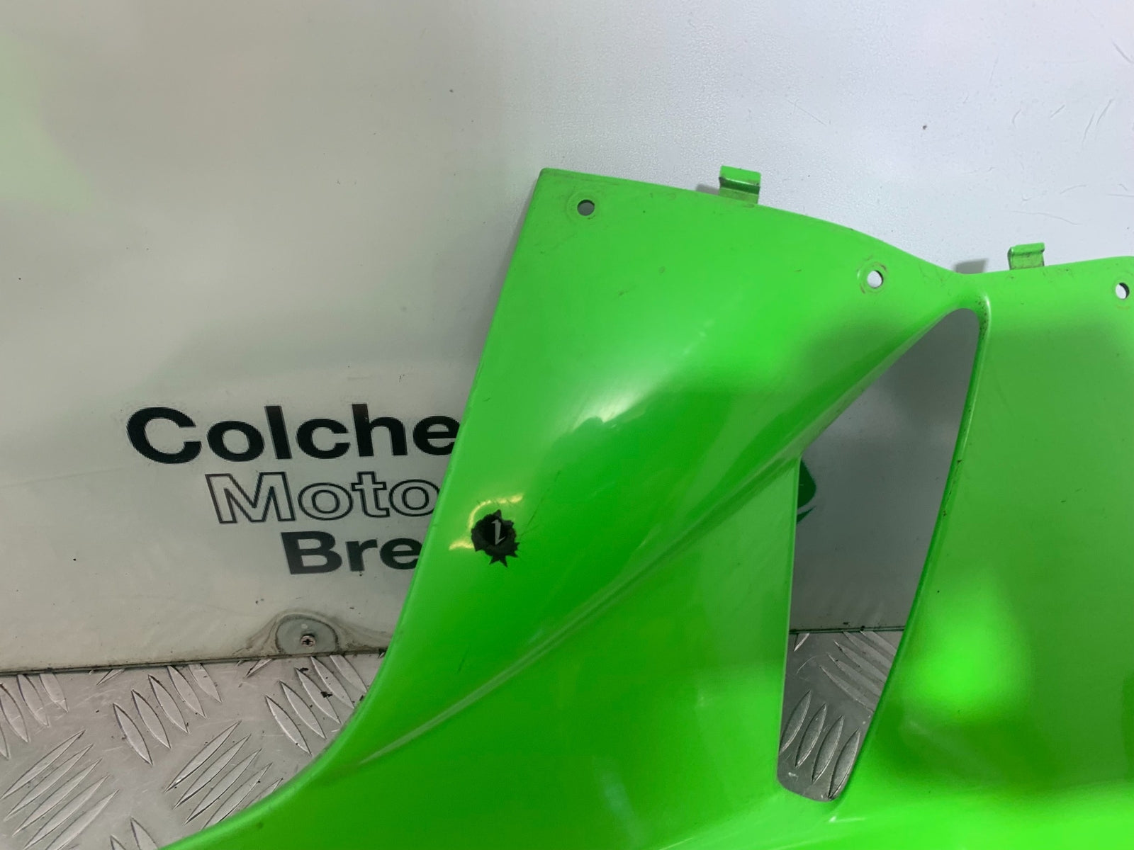 KAWASAKI ZX6R RIGHT LOWER FAIRING PANEL  YEAR 2009-2012 (CMB1136)