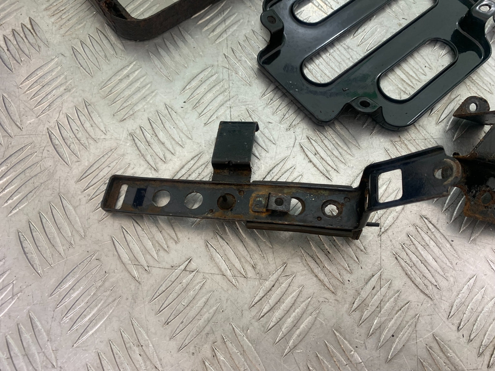 KAWASAKI VN1500 CLASSIC FRAME BRACKETS    YEAR 1999 -2006 (CMB1166)