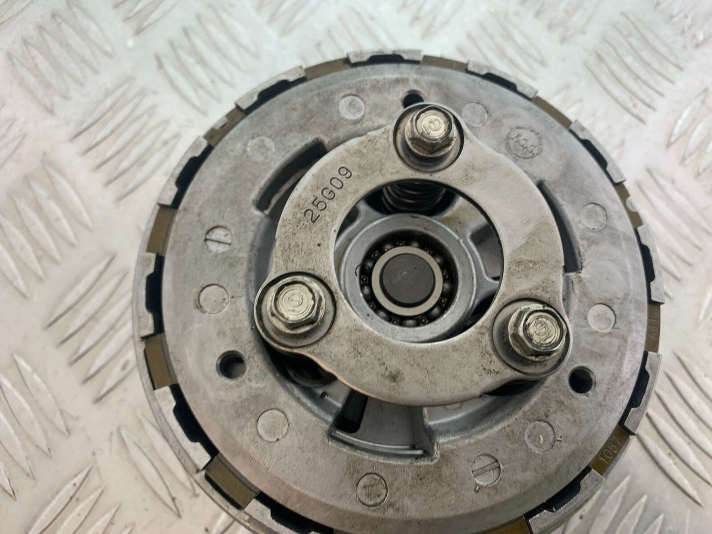 DUCATI DIAVEL 1200 CLUTCH   YEAR 2014-17 (CMB1054)