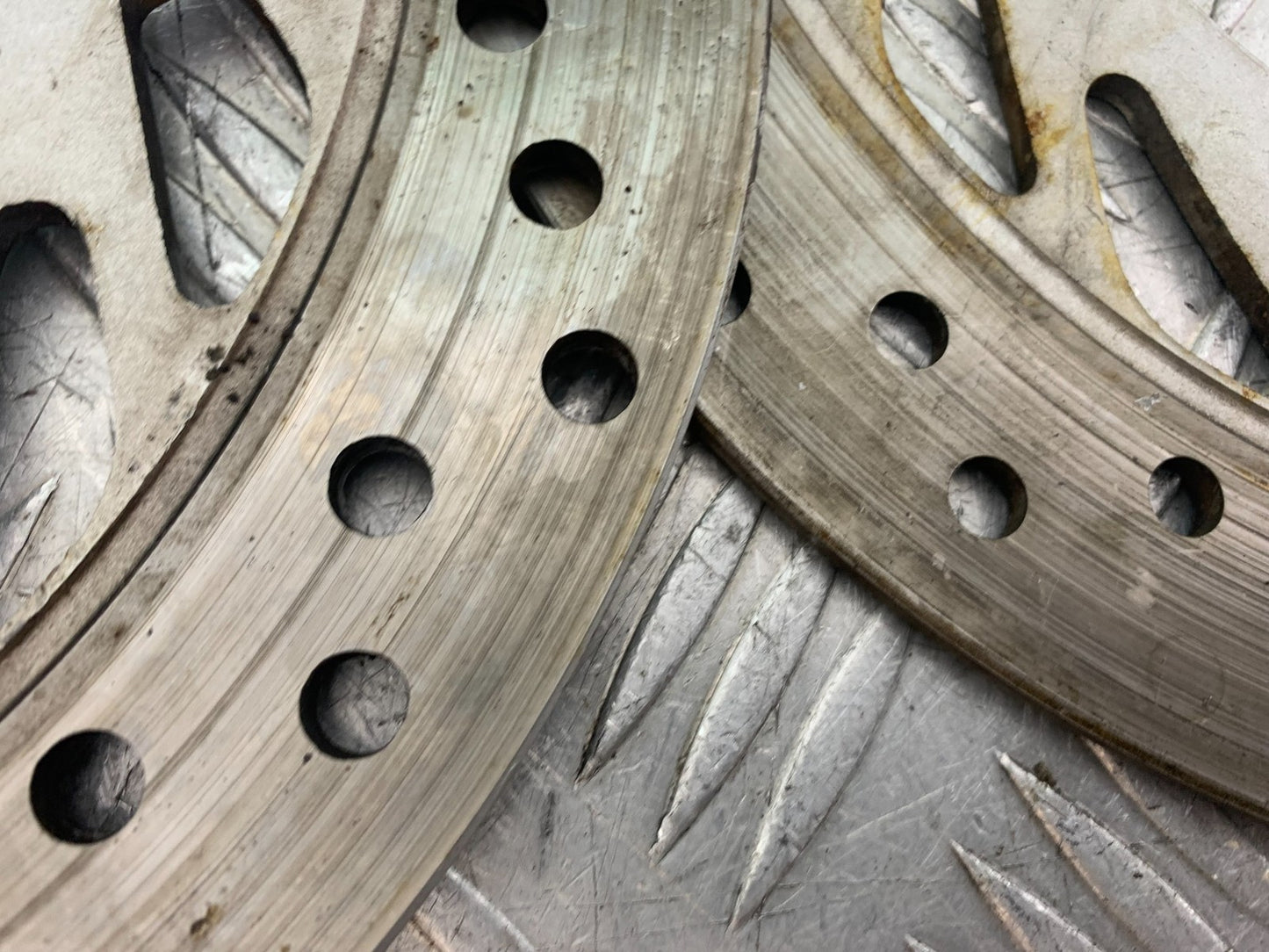 HONDA NT650 V DEAUVILLE FRONT BRAKE DISCS  YEAR 1998-01(CMB1320)