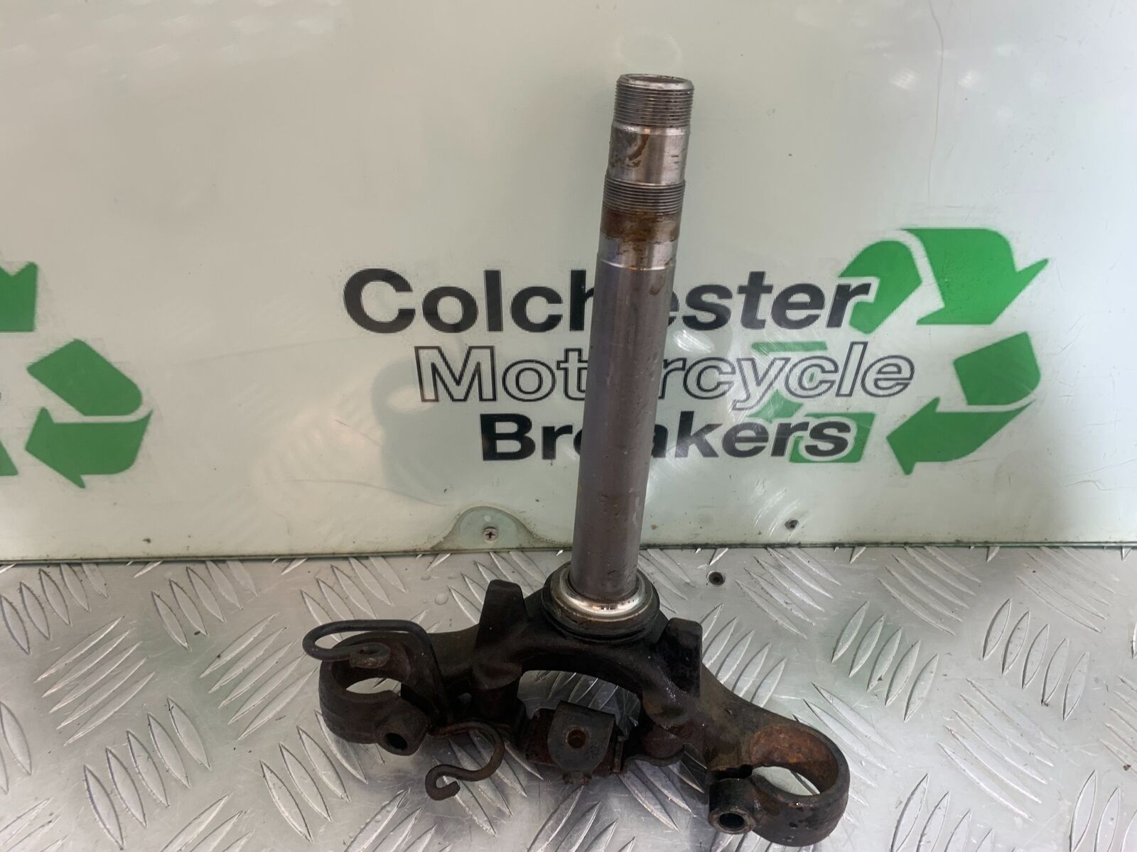 HONDA CBR125 CBR 125 BOTTOM YOKE   YEAR 2004-06  (CMB1040)