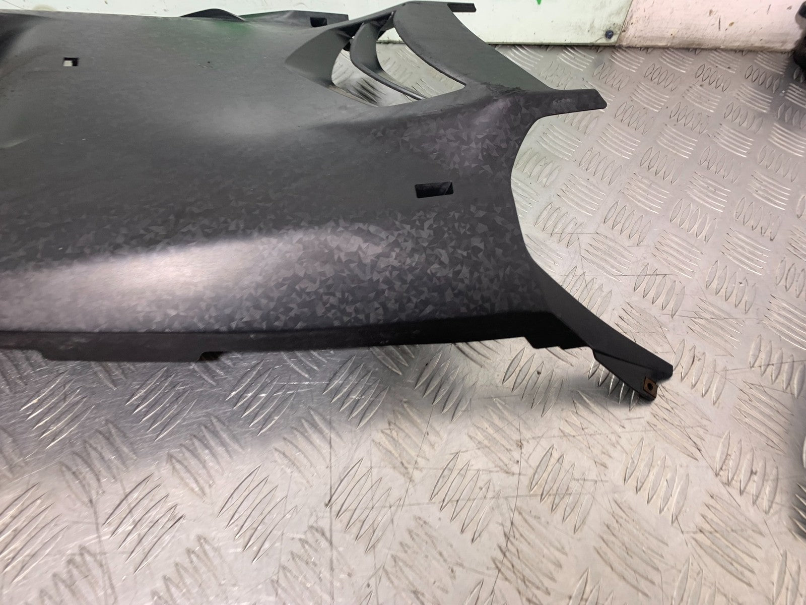 YAMAHA XMAX 300 BELLYPAN  YEAR 2017-2020 (CMB1218)