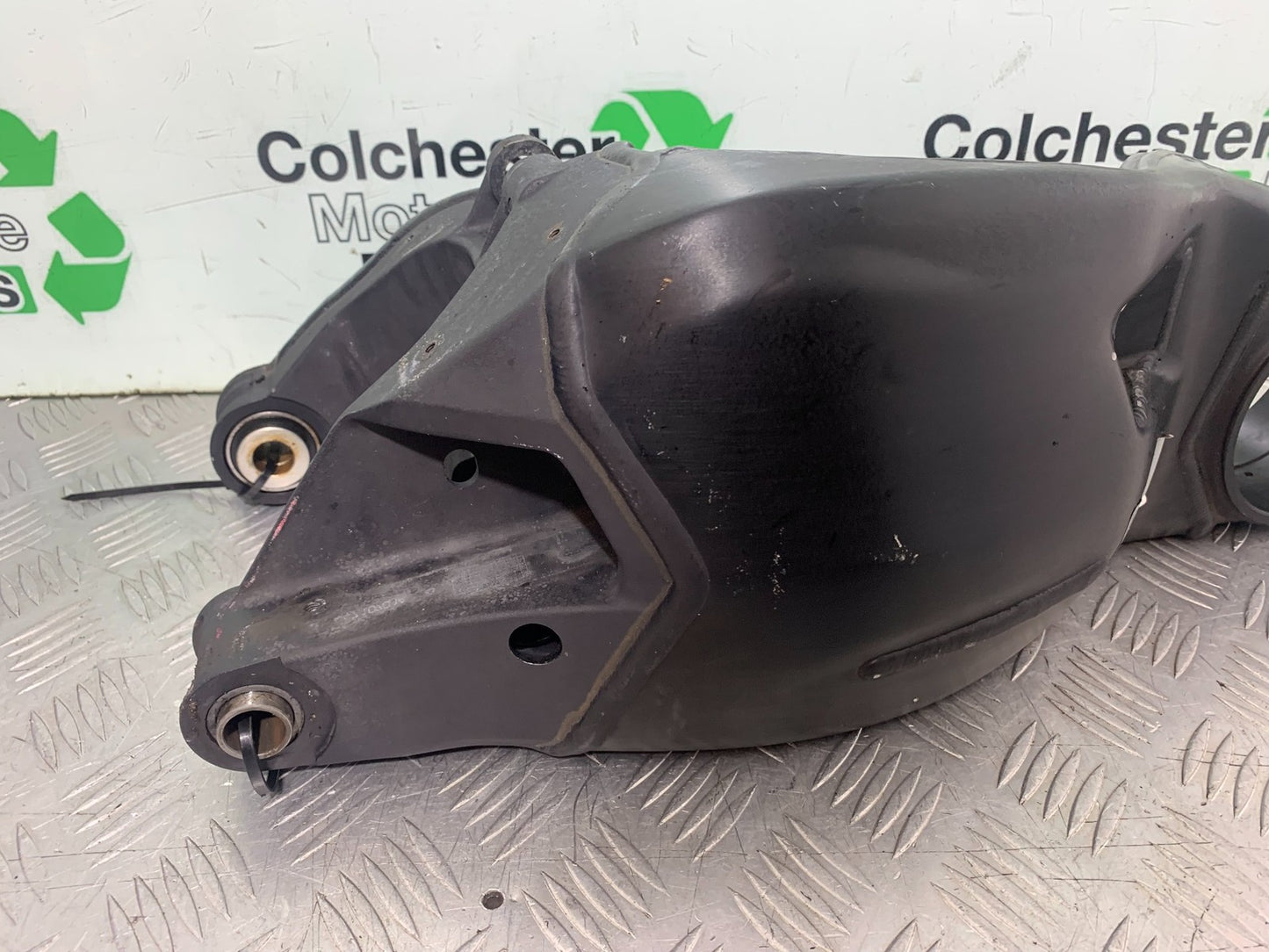 DUCATI 1198 S SWINGARM YEAR 2009-2011 (CMB1219)