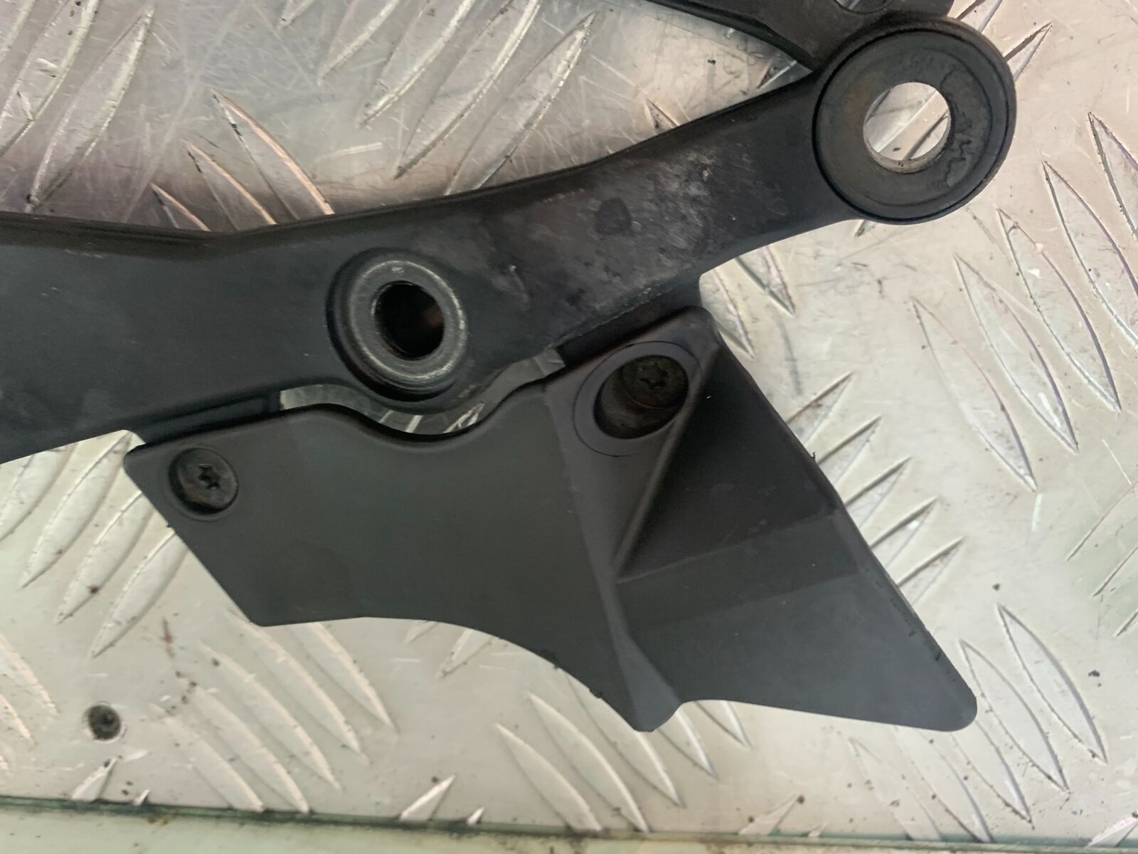 KTM 990 SUPERMOTO T ENGINE BRACKETS  YEAR 2010-2011  (CMB1127)