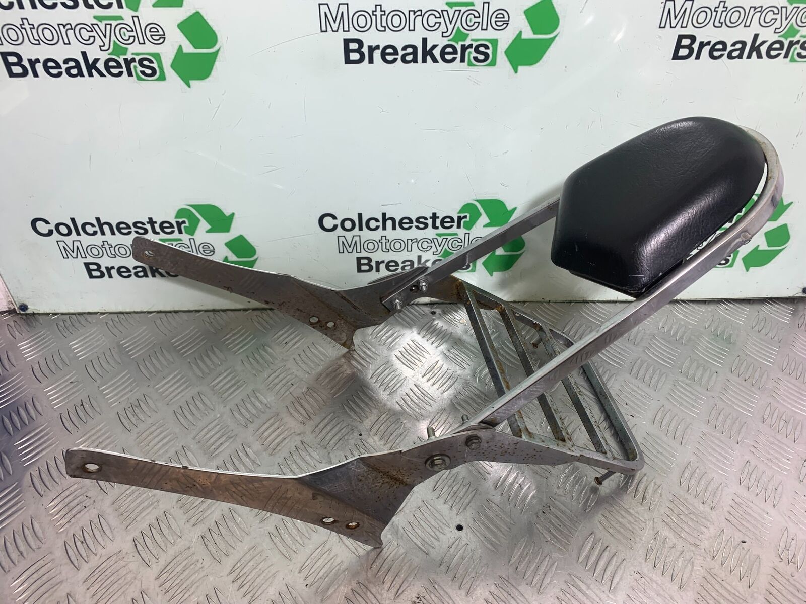 YAMAHA XVS 1100 DRAGSTAR BACK REST  YEAR 2000-2007 (CMB1108)