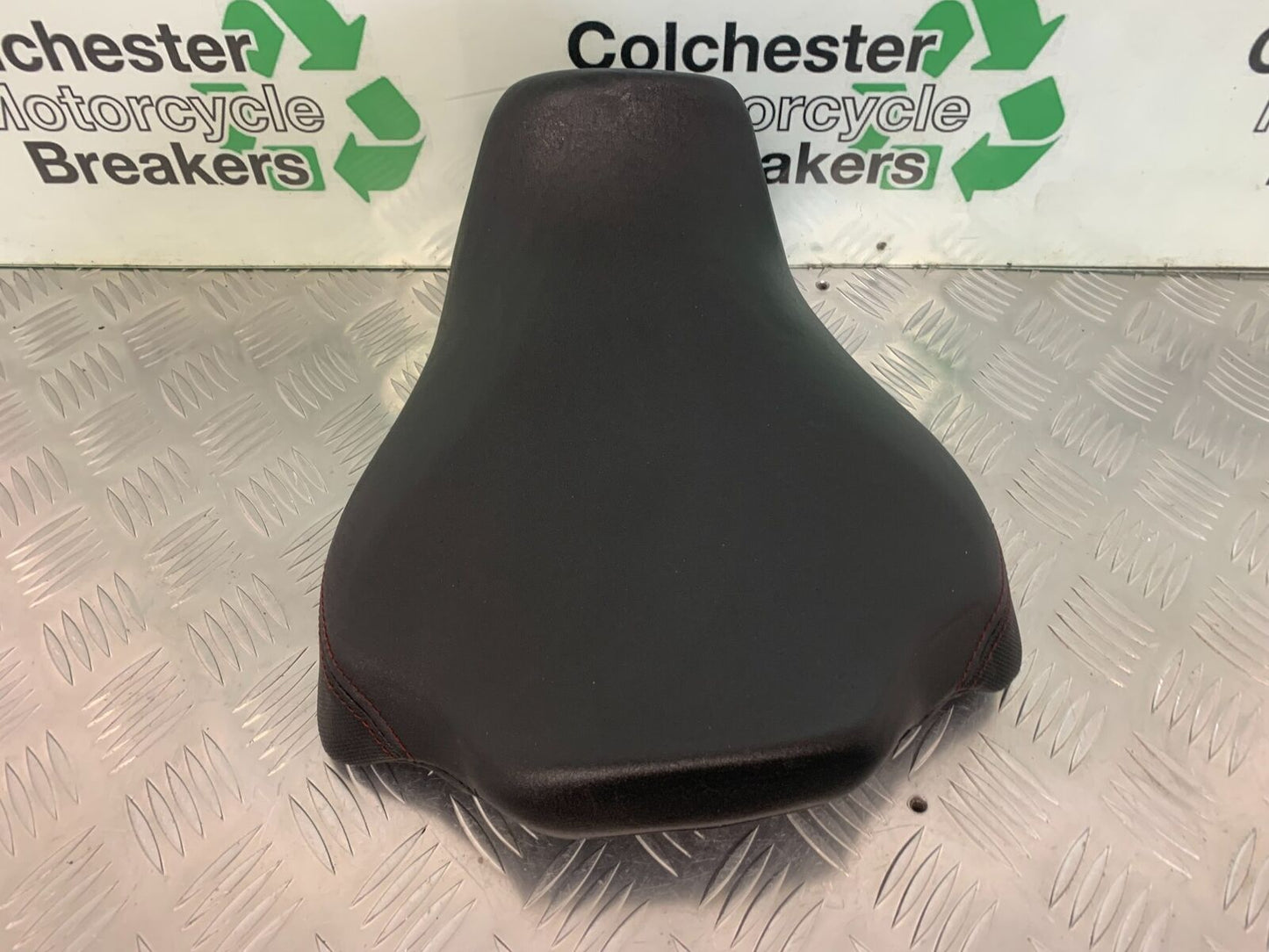 HONDA CBR650 R CBR 650R FRONT SEAT   YEAR 2019-2020 (STOCK 952)