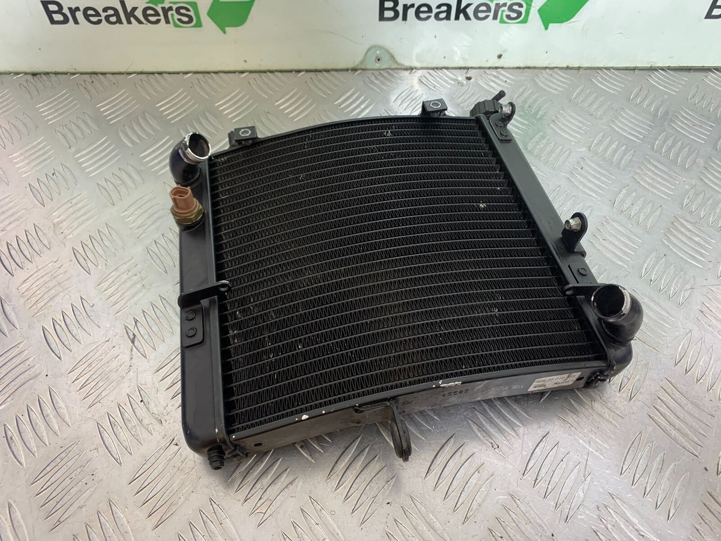 KTM 990 SUPERMOTO T RADIATOR  YEAR 2010-2011 (CMB1032)