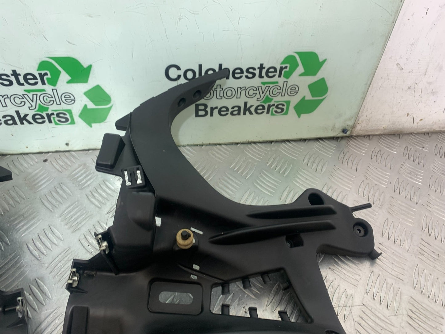 BMW K1300 S K 1300 S FAIRING BRACKET  YEAR 2009-16 (CMB1216)