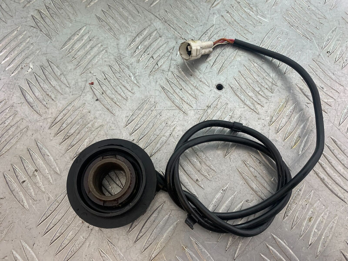 TRIUMPH 955i SPRINT ST SPEEDO DRIVE  YEAR 1999-2004 (CMB1124)