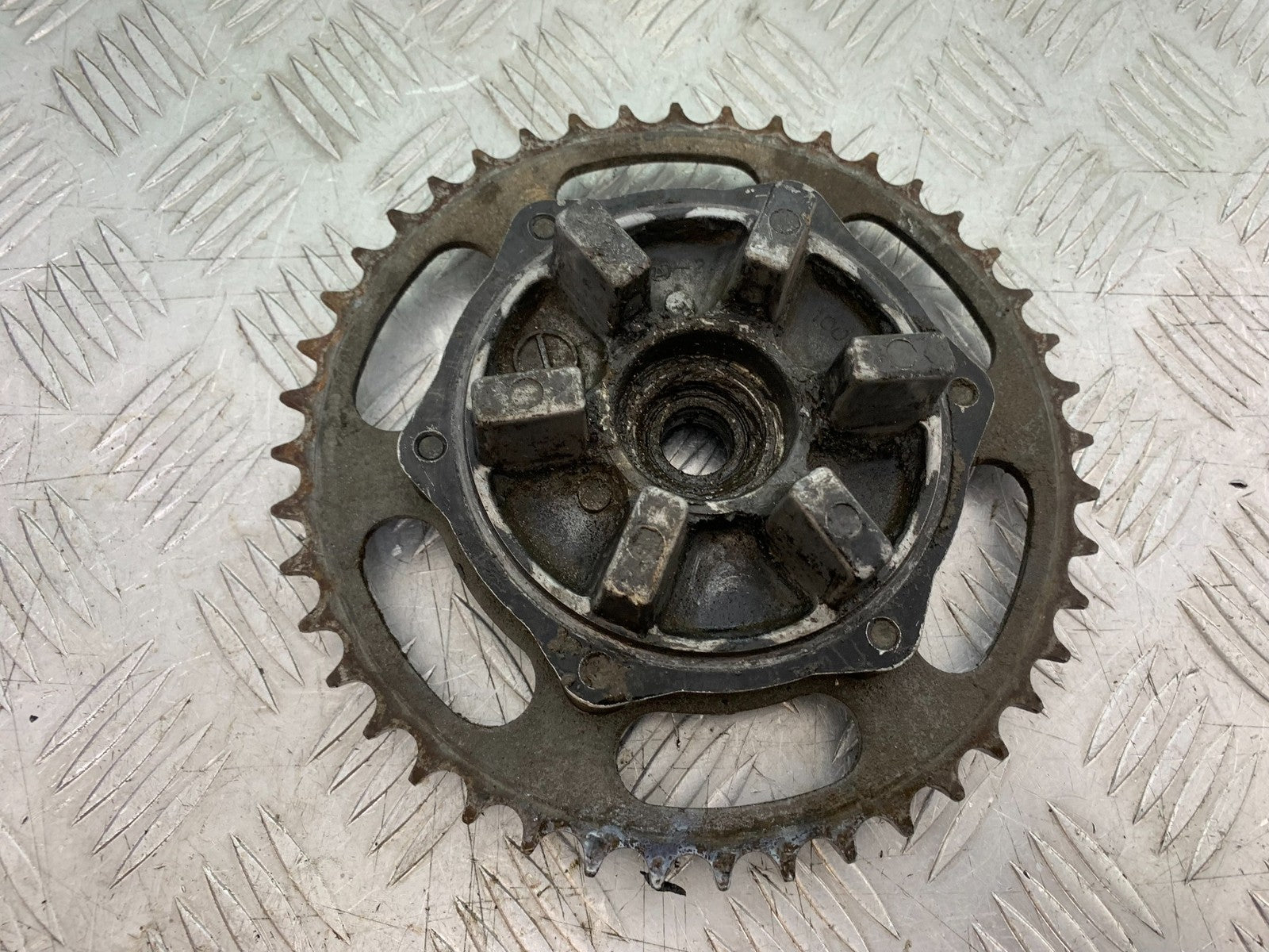 KAWASAKI KLR250 KLR 250 SPROCKET CARRIER   YEAR 1984-2001 (CMB1225)