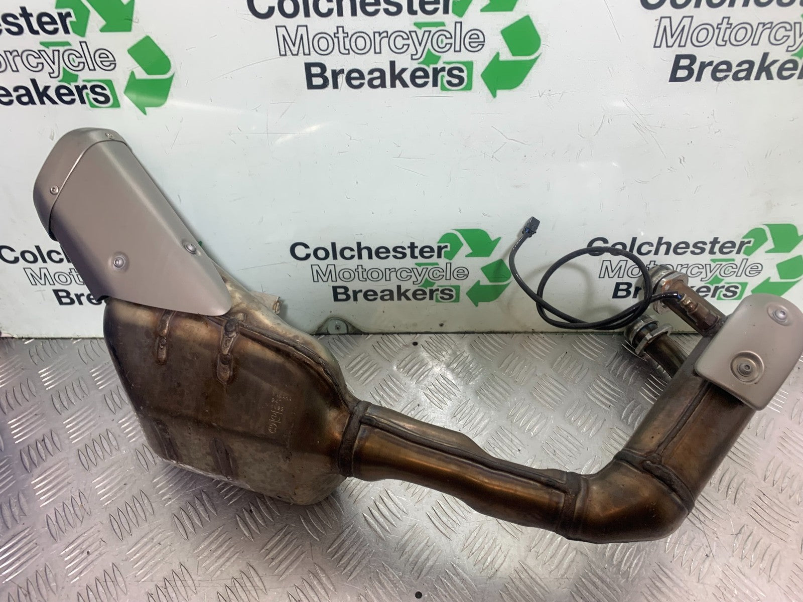 YAMAHA YZF R7 EXHAUST   YEAR 2022-2025 (CMB1255)