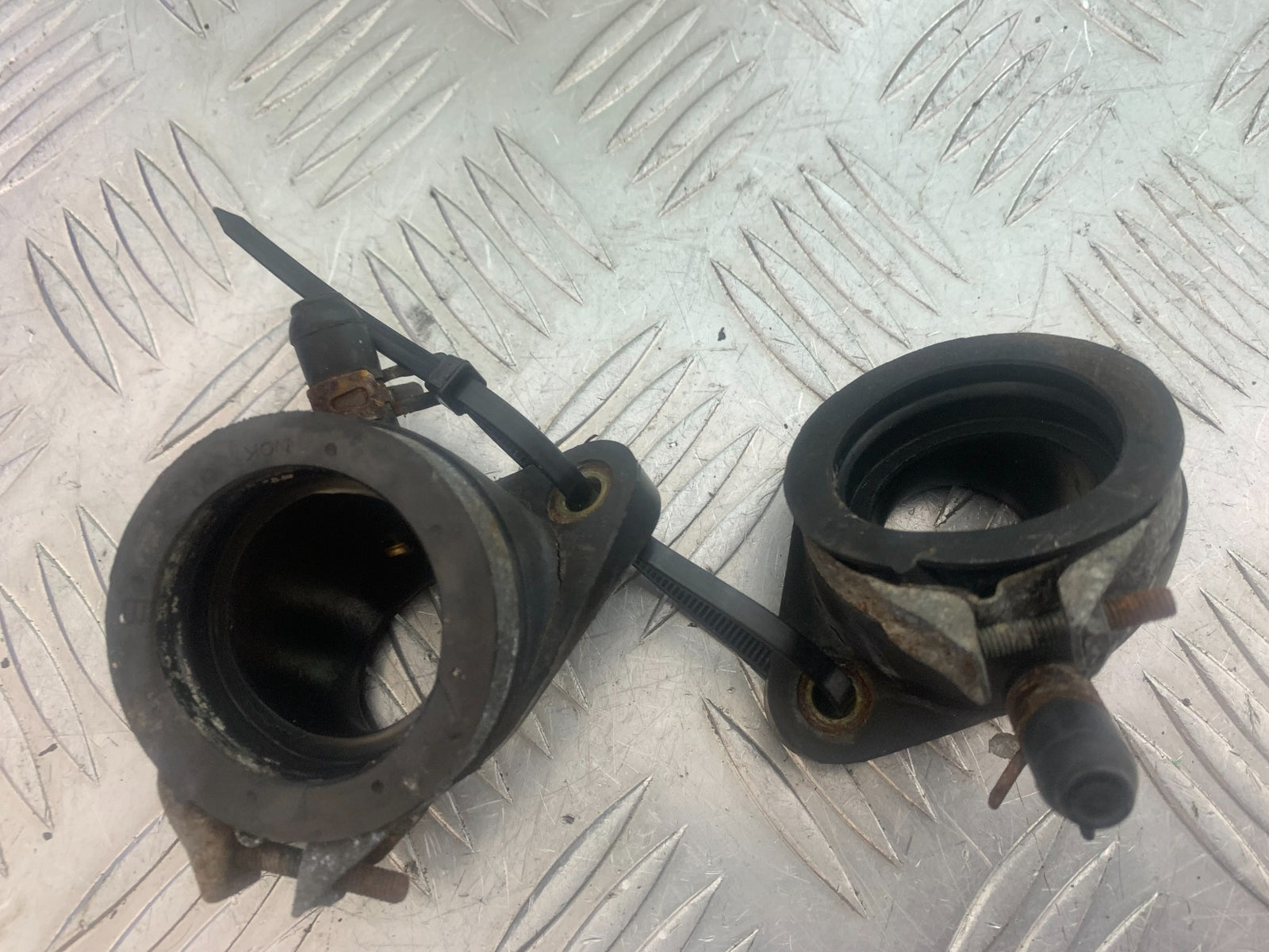 YAMAHA XV535 XV 535 VIRAGO CARB RUBBERS    YEAR 1994-02 (CMB1139)