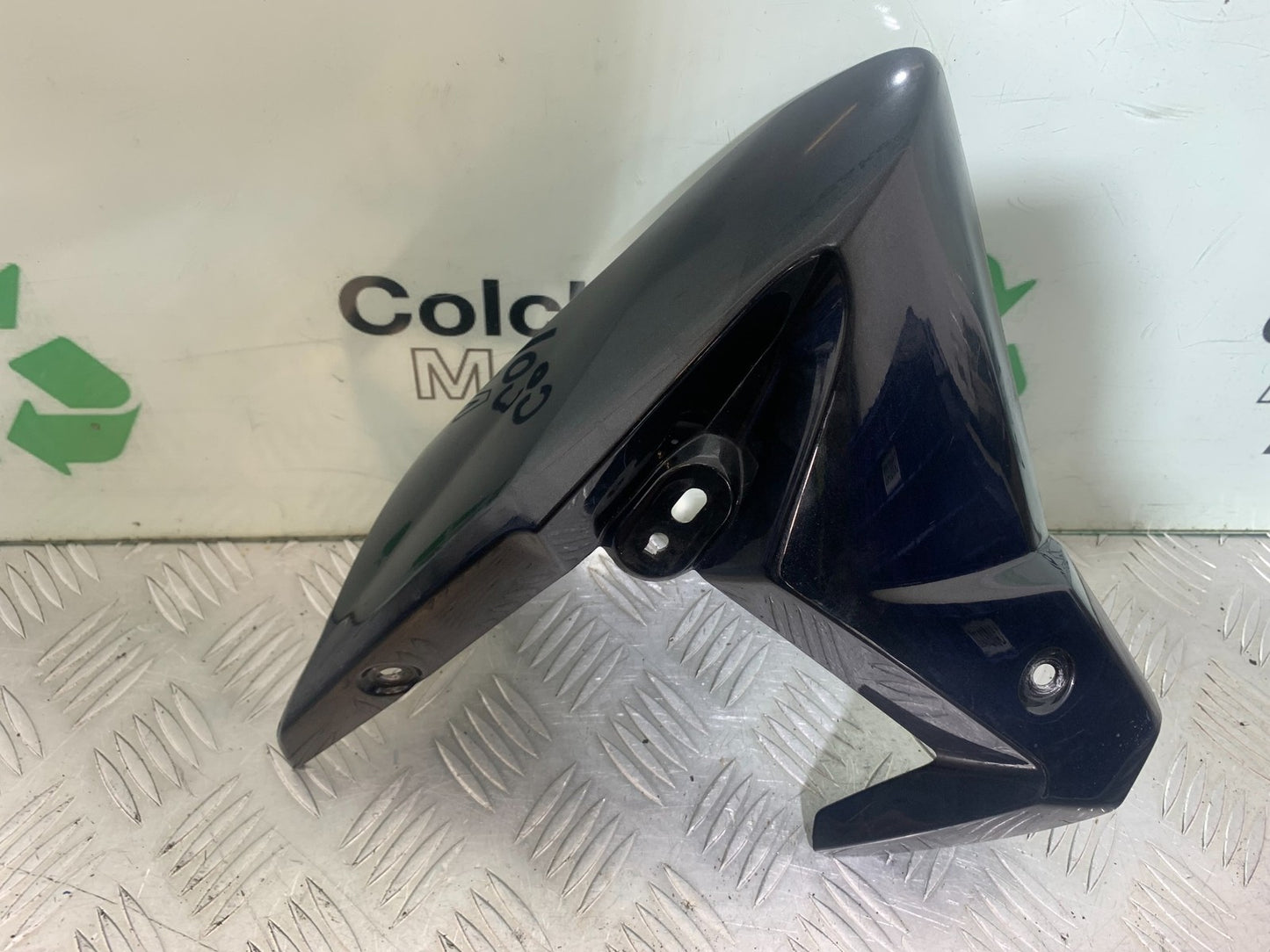 TRIUMPH 675 STREET TRIPLE RIGHT RADIATOR COWL   2013-2016 (CMB1186)