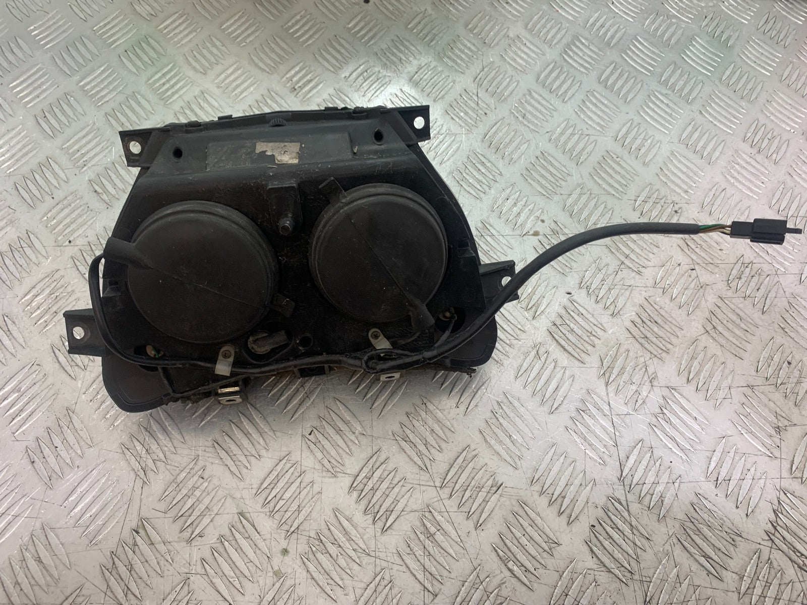 HONDA XL125 VARADERO HEADLIGHT YEAR 2001-2006  (CMB1210)