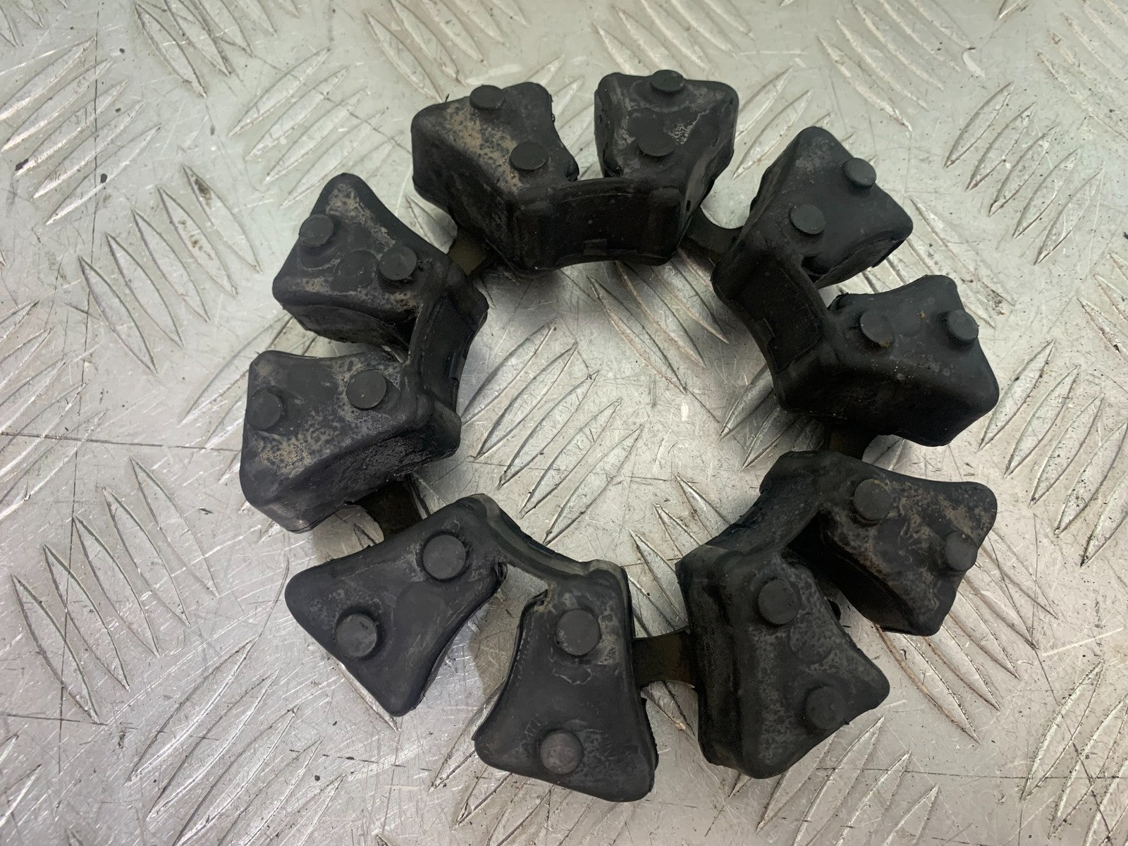 KAWASAKI ZX6R ZX6 F CUSH DRIVE RUBBERS   YEAR 1995-1997 (CMB1169)