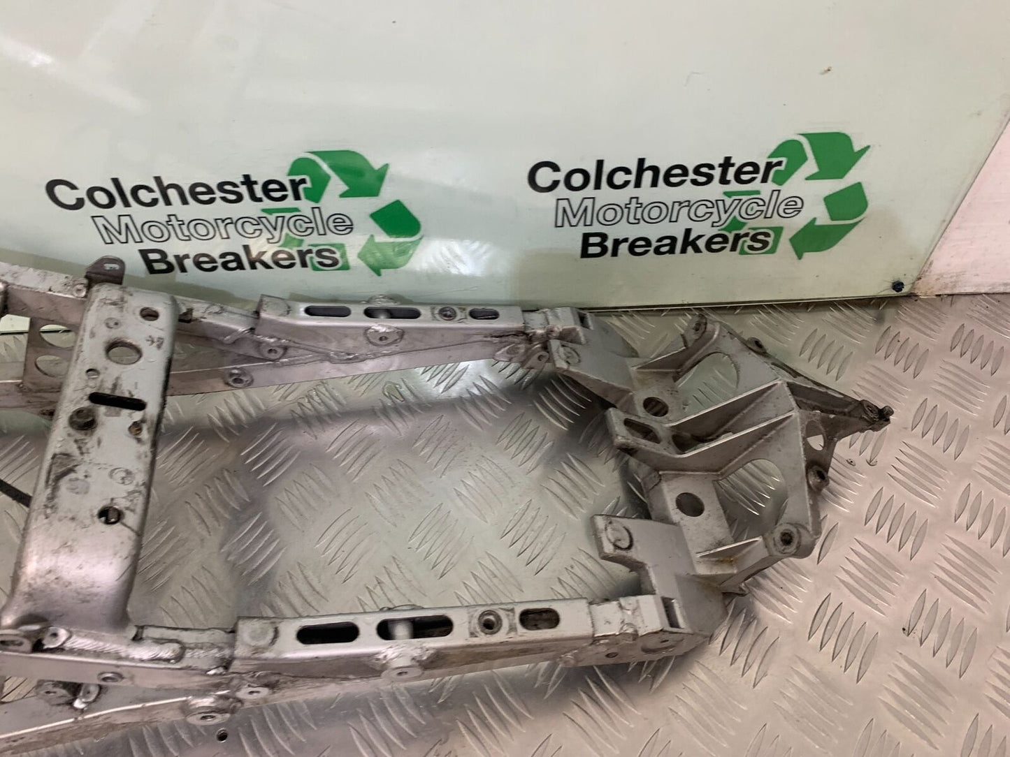 YAMAHA FJR1300 FJR 1300 REAR SUBFRAME  YEAR 2001-05 (STOCK 946)