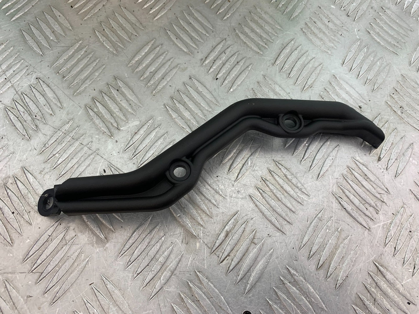 DUCATI 1299 PANIGALE REAR BRAKE LINE COVER   YEAR 2016 (CMB 1187)