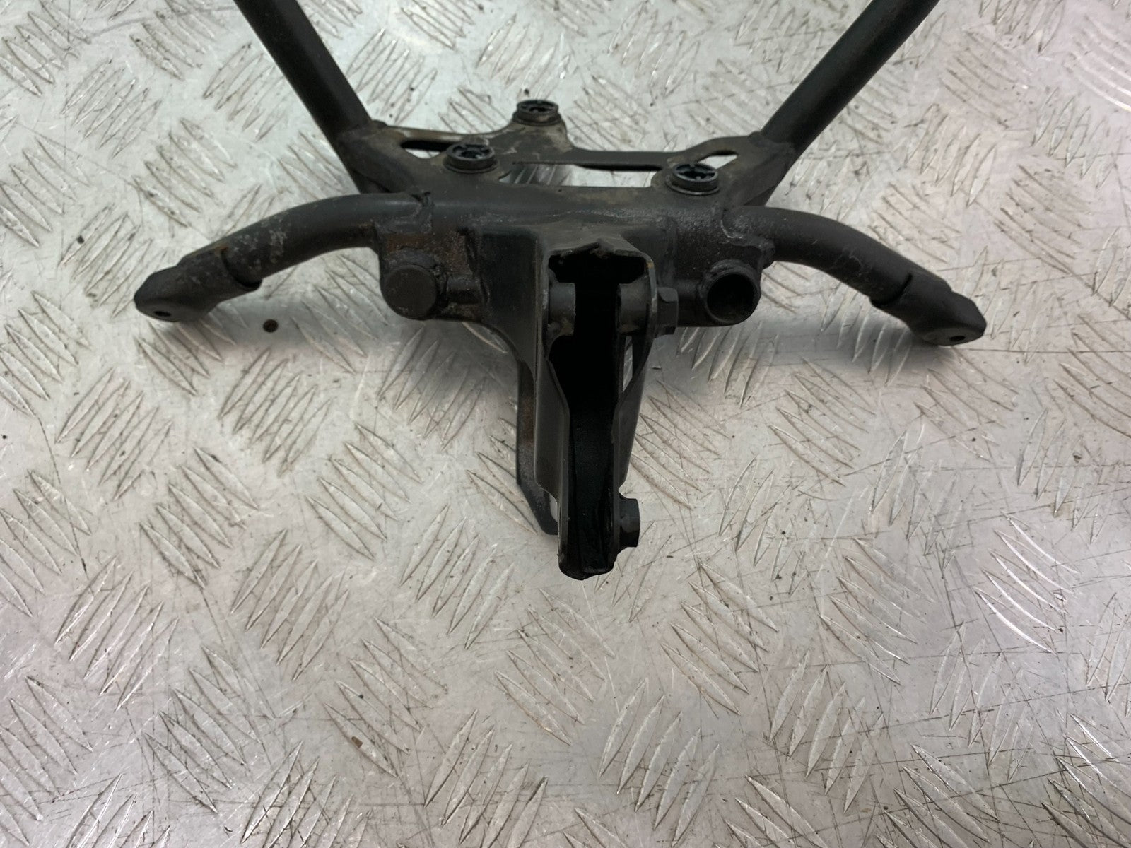 TRIUMPH 955I SPRINT RS FAIRING BRACKET YEAR 1999-03 (CMB1313)