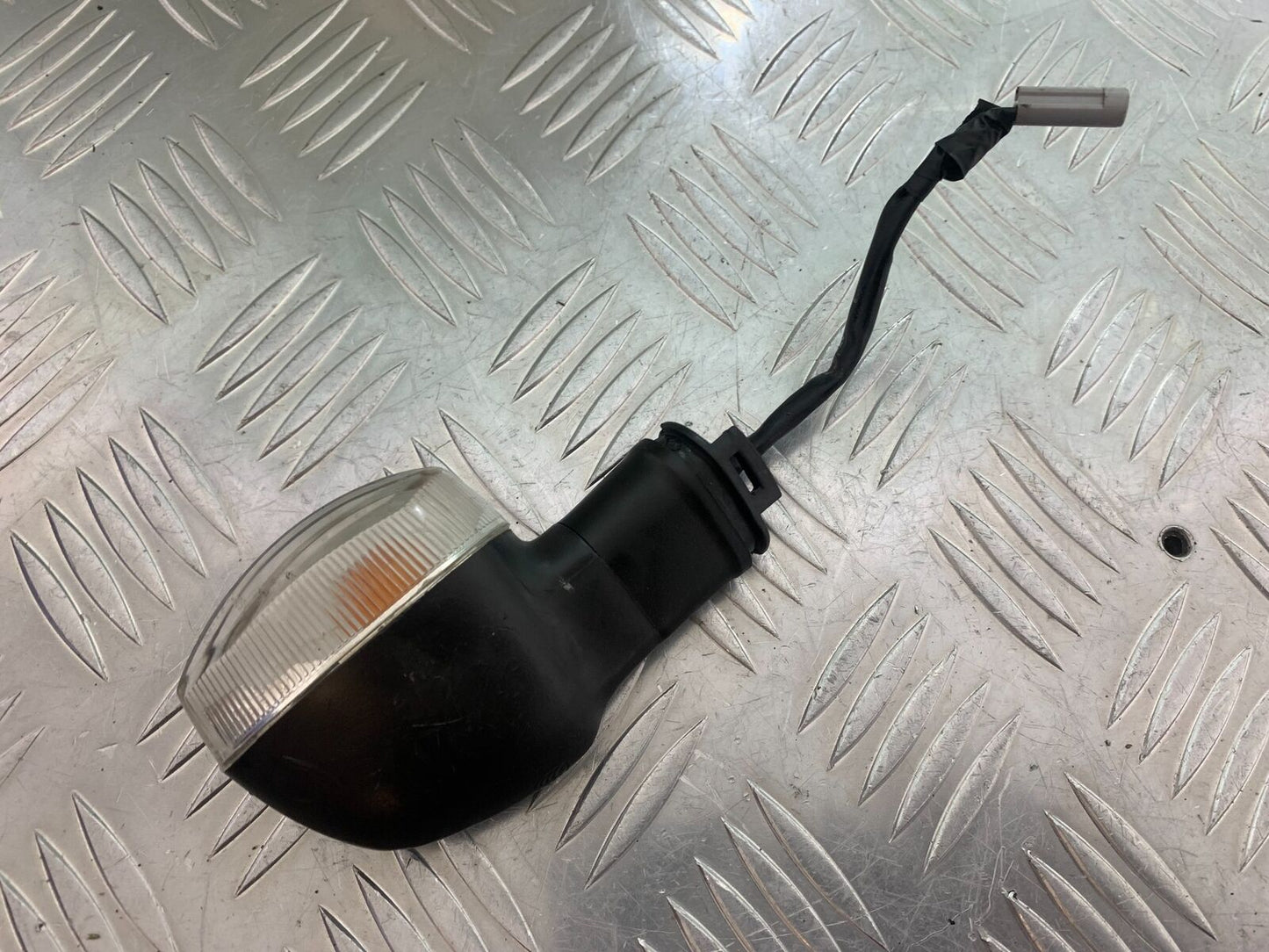 YAMAHA MT07 MT-07 FRONT LEFT INDICATOR YEAR 2014 (STOCK 995)