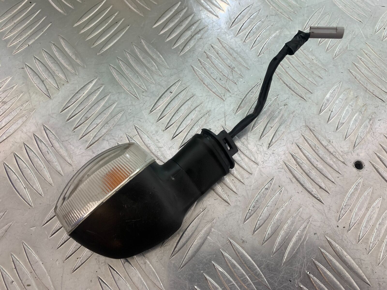 YAMAHA MT07 MT-07 FRONT LEFT INDICATOR YEAR 2014 (STOCK 995)
